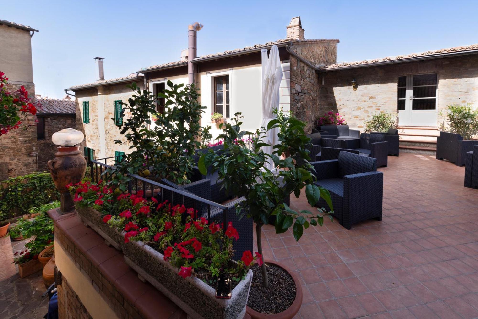 モンタルチーノ Il Palazzo Del Cardinale Bed & Breakfast エクステリア 写真