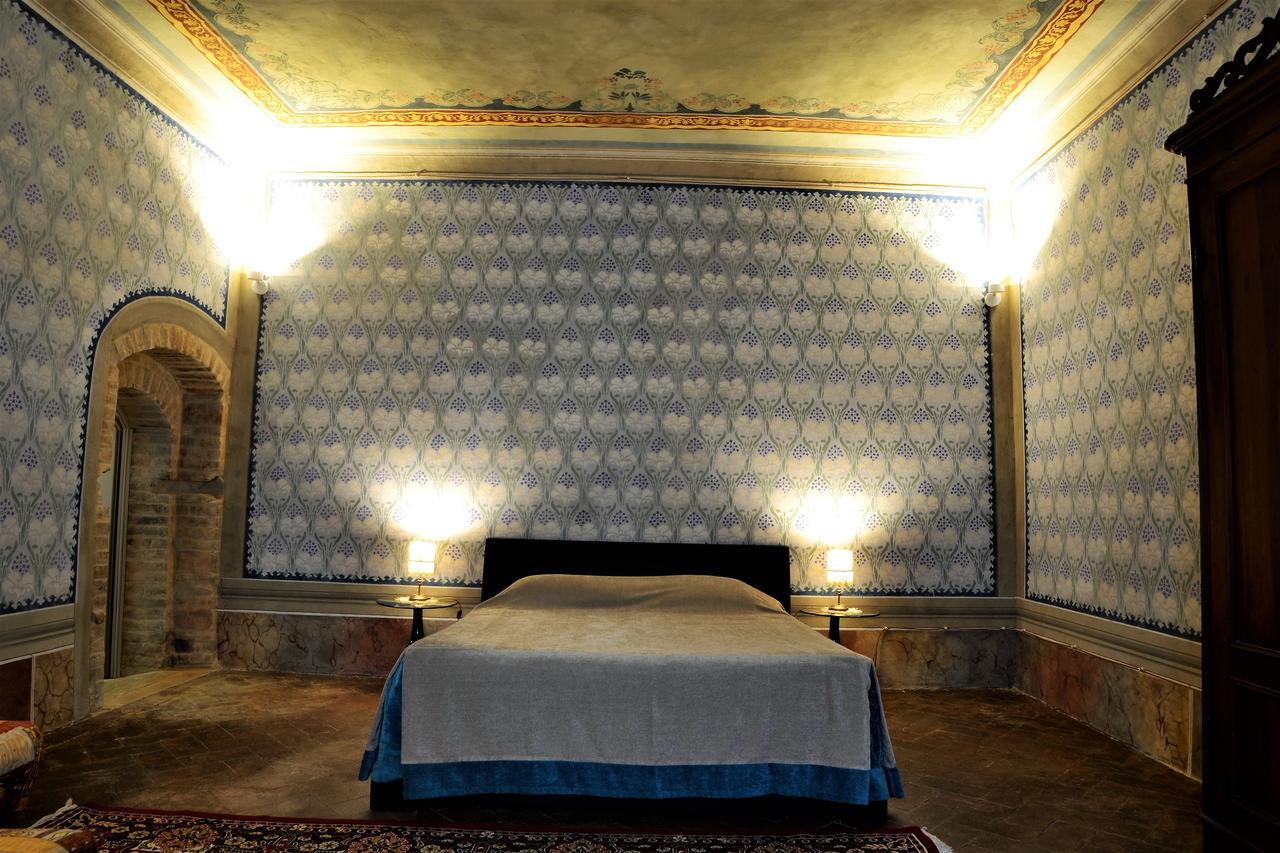モンタルチーノ Il Palazzo Del Cardinale Bed & Breakfast 部屋 写真