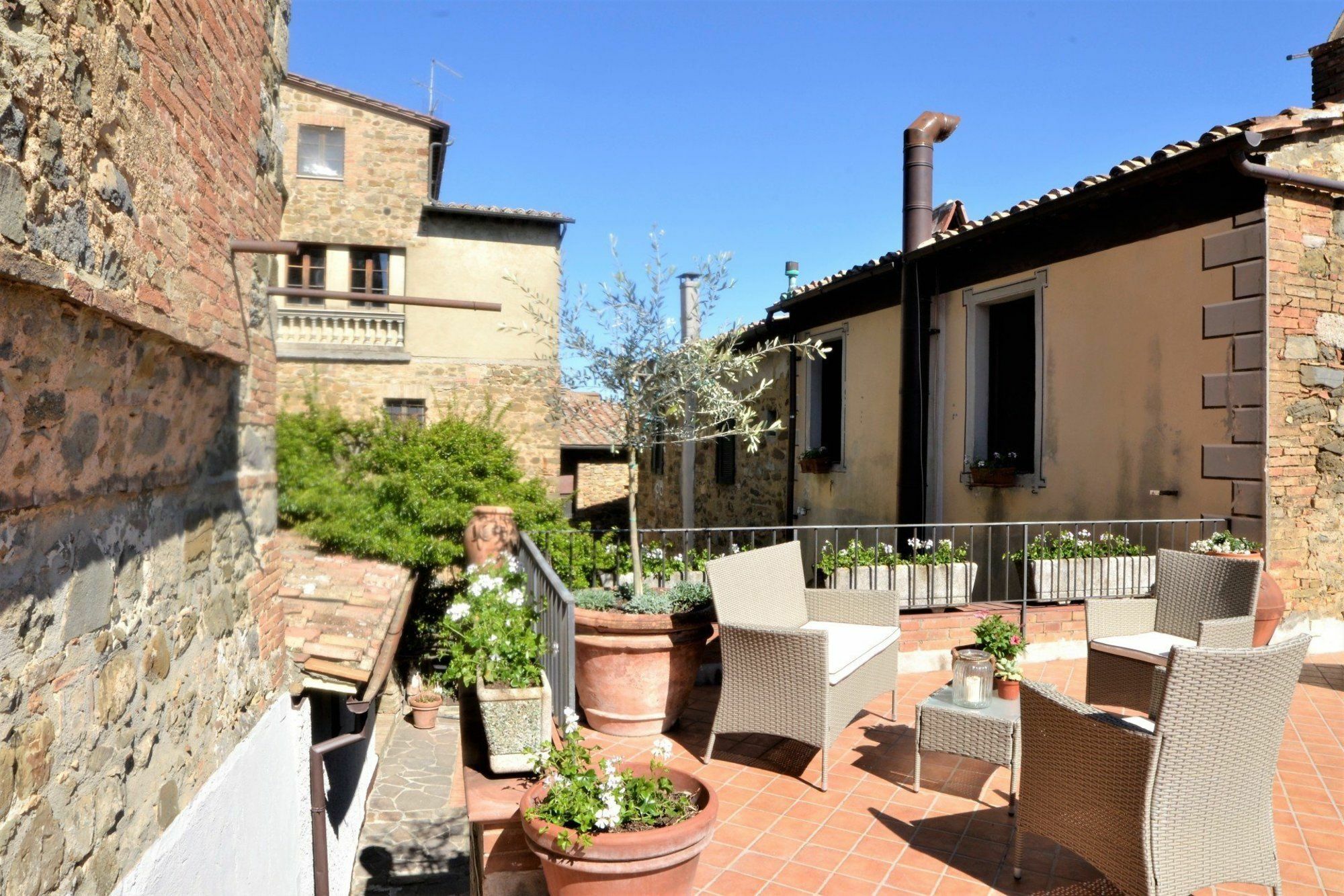 モンタルチーノ Il Palazzo Del Cardinale Bed & Breakfast エクステリア 写真